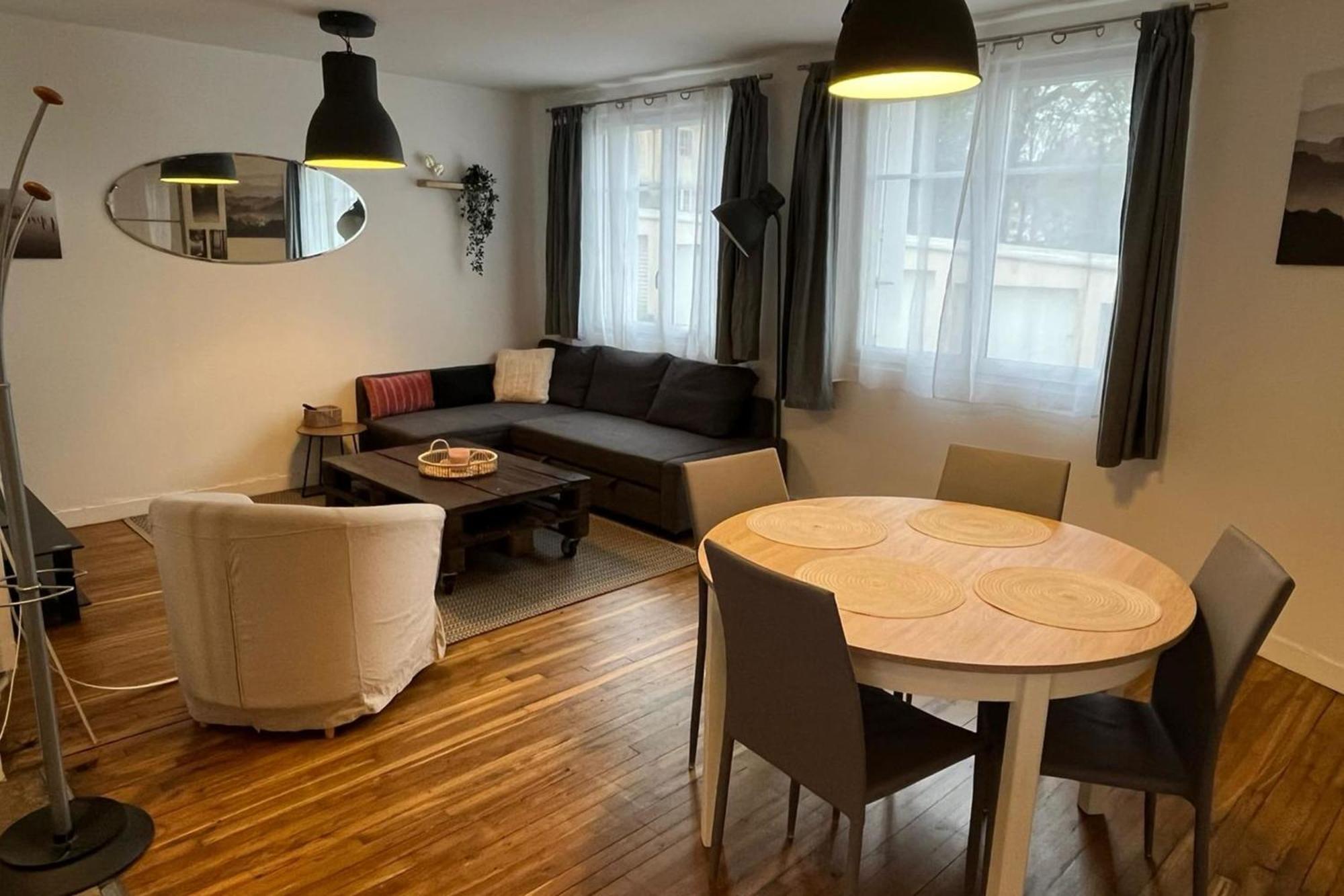 Apartamento Charming Cozy Nest In Nantes Exterior foto